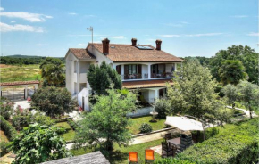 2 Bedroom Amazing Apartment In Porec